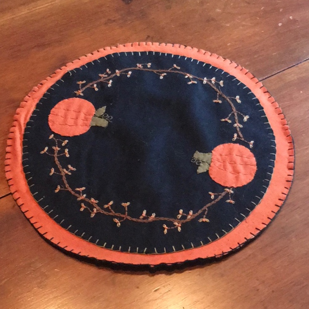 Handmade Holiday Decorative Table Pad